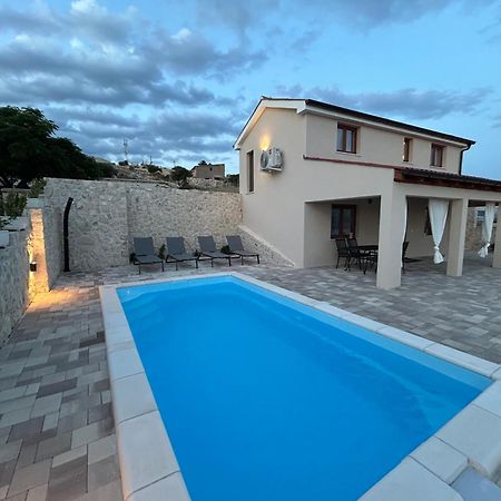 Villa Kamia With Private Heated Pool And Electric Vehicle Adapter Zubovici Bagian luar foto