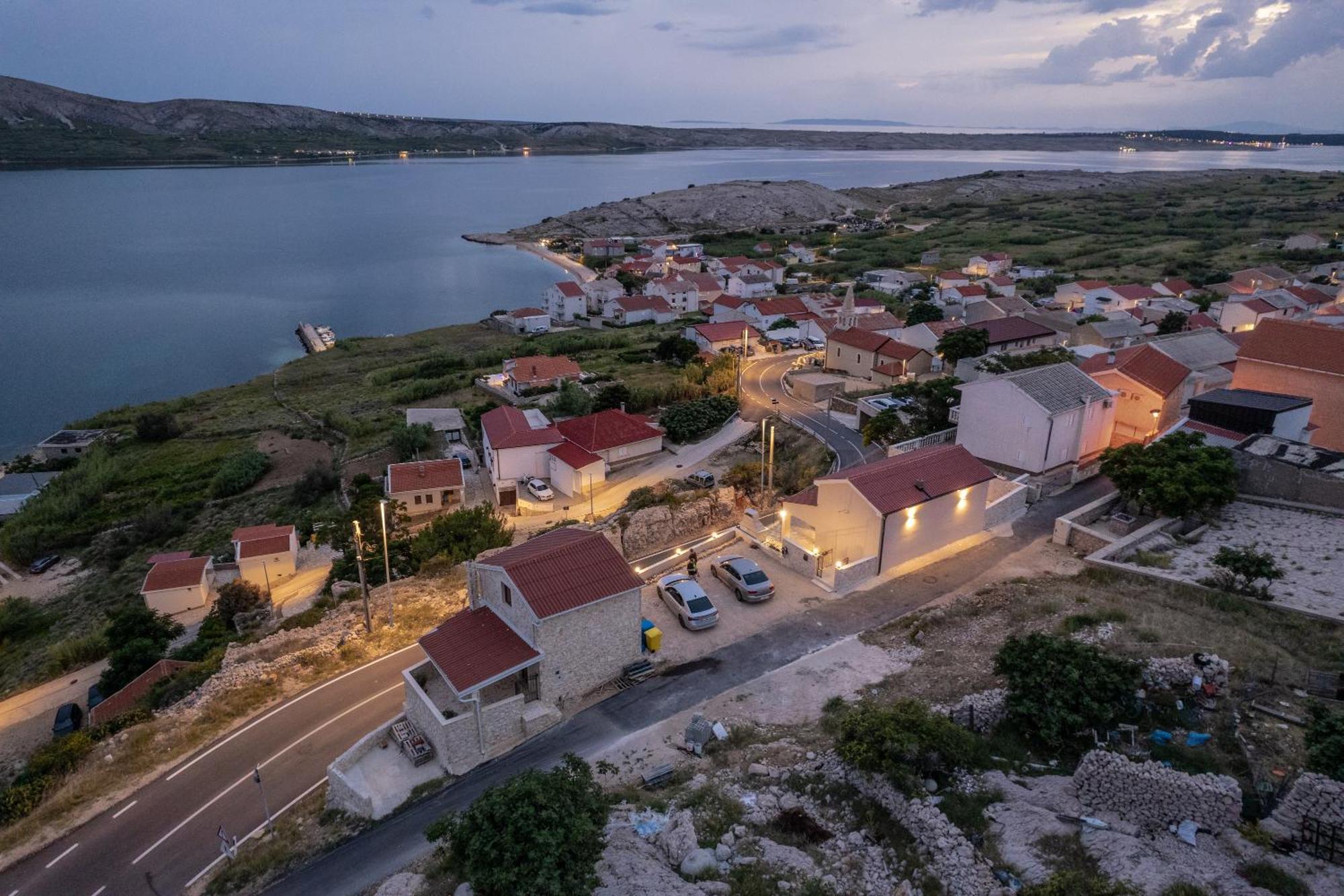 Villa Kamia With Private Heated Pool And Electric Vehicle Adapter Zubovici Bagian luar foto