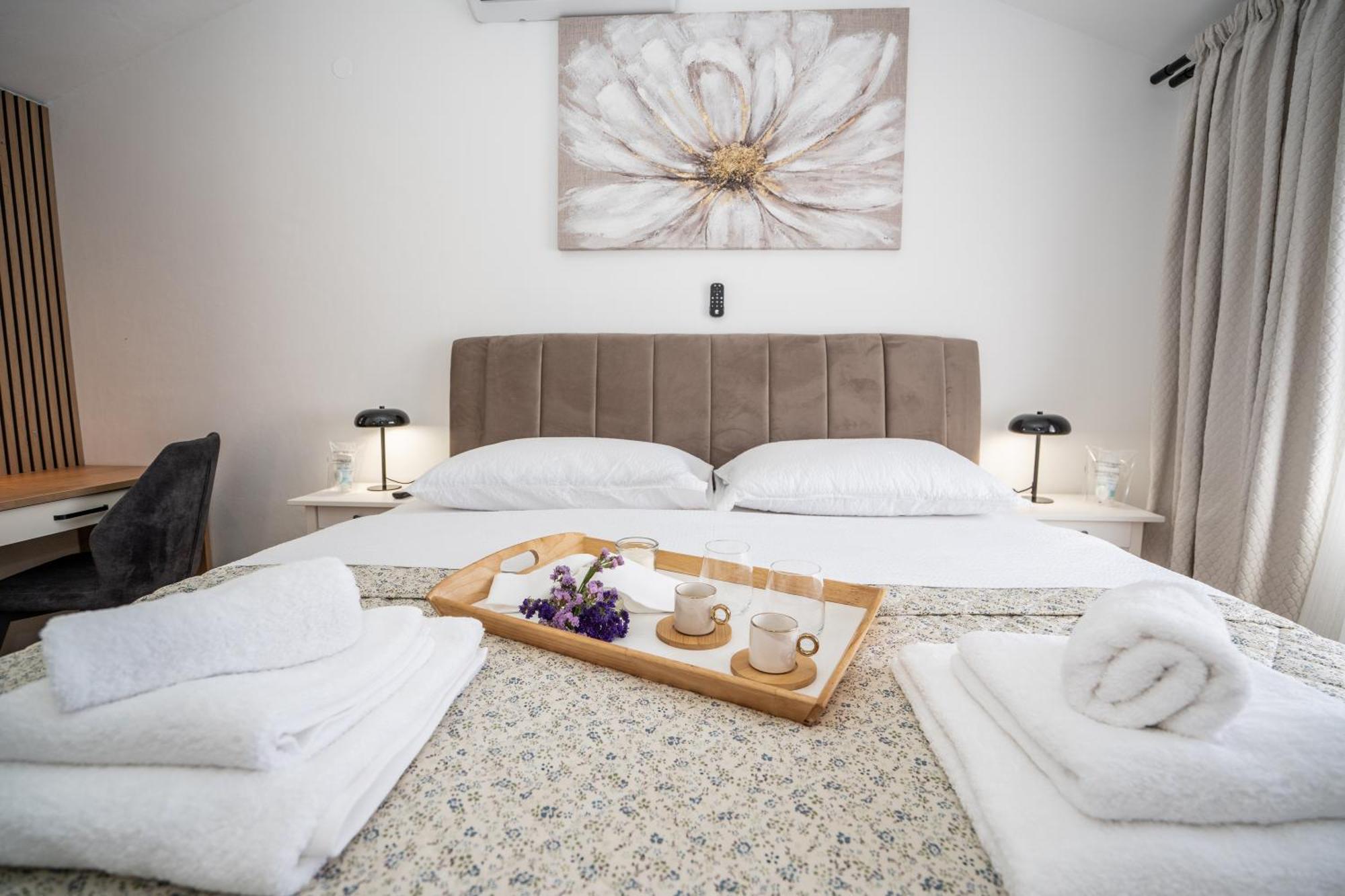 Villa Kamia With Private Heated Pool And Electric Vehicle Adapter Zubovici Bagian luar foto