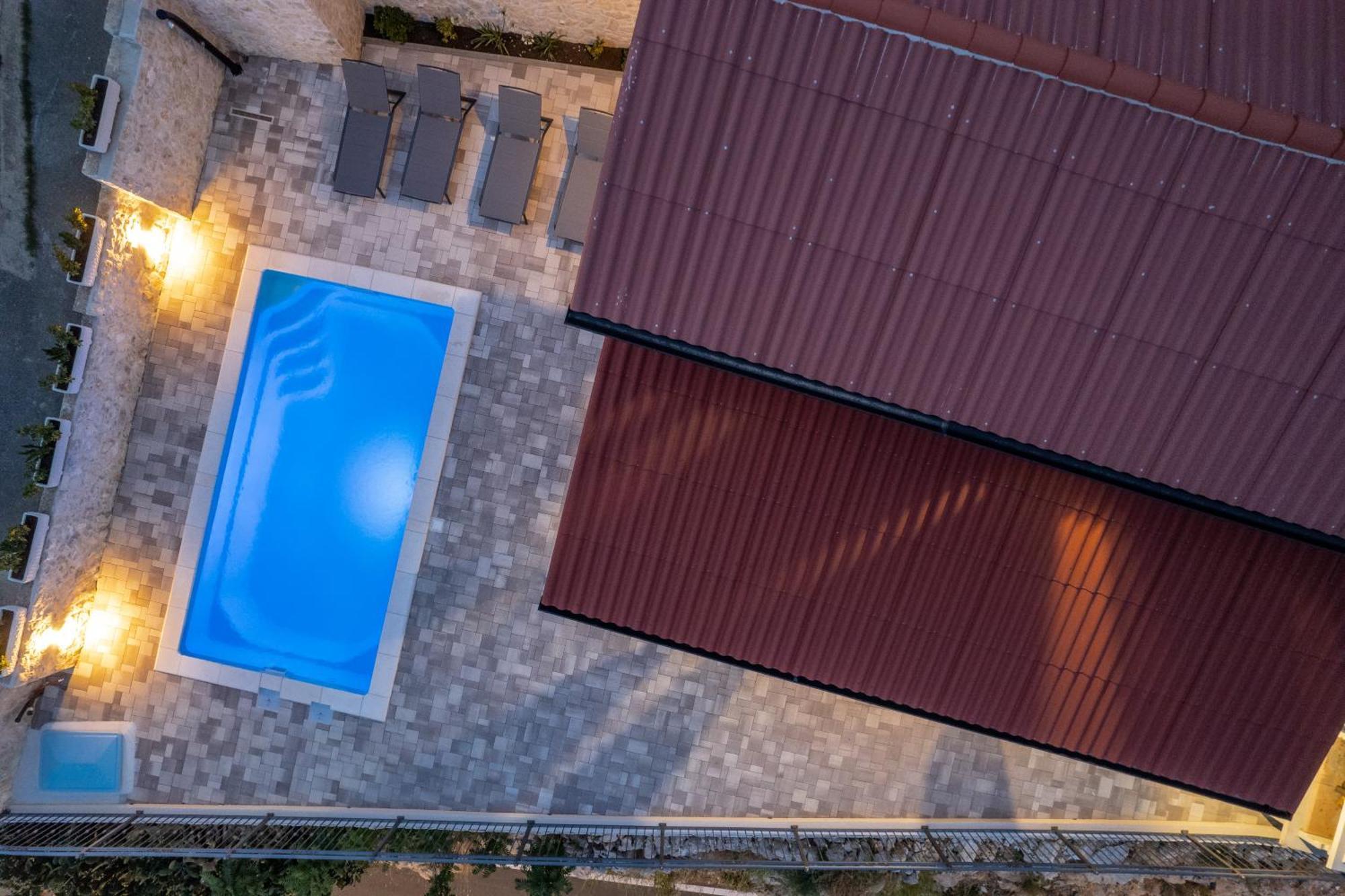 Villa Kamia With Private Heated Pool And Electric Vehicle Adapter Zubovici Bagian luar foto