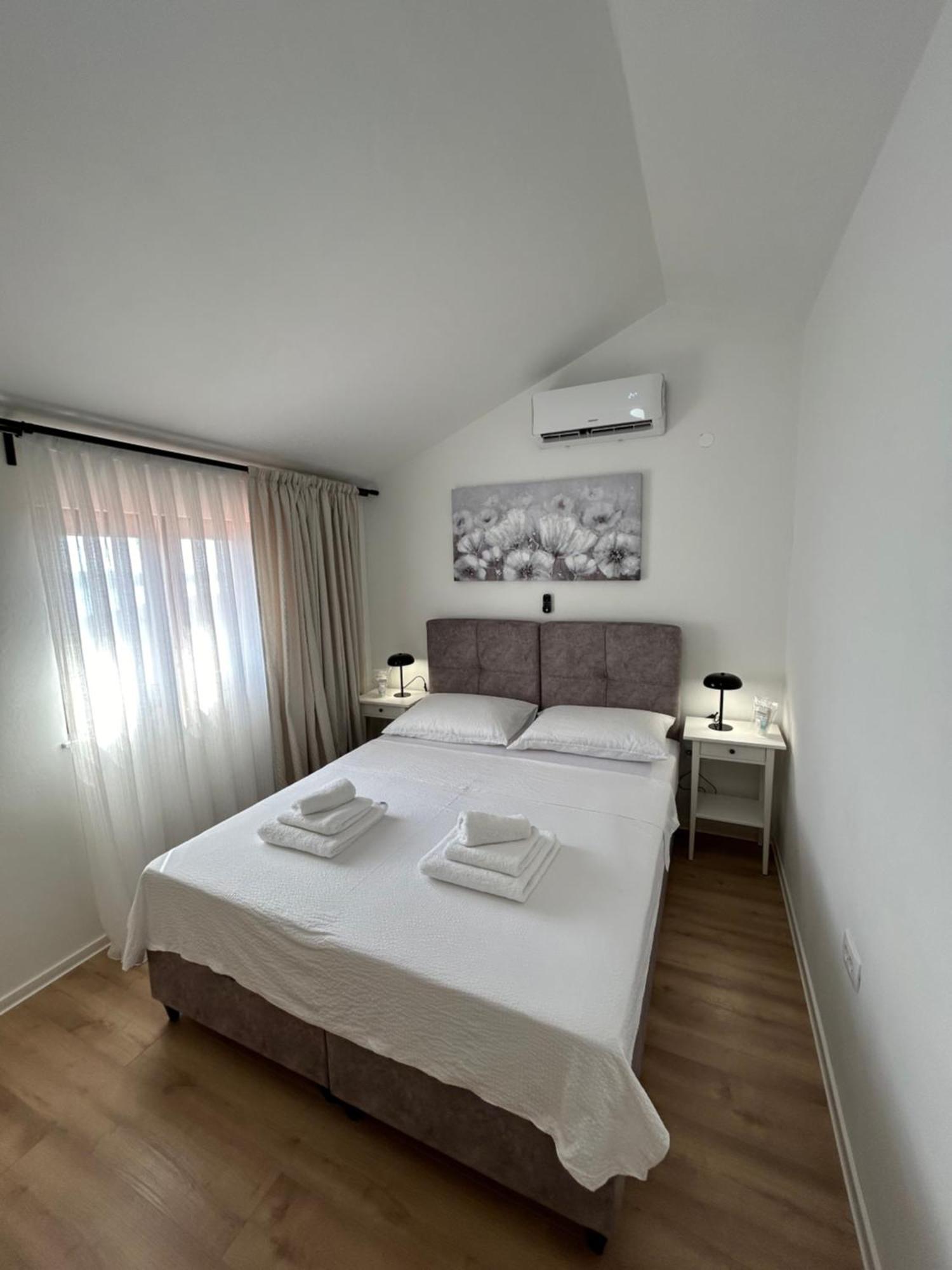 Villa Kamia With Private Heated Pool And Electric Vehicle Adapter Zubovici Bagian luar foto